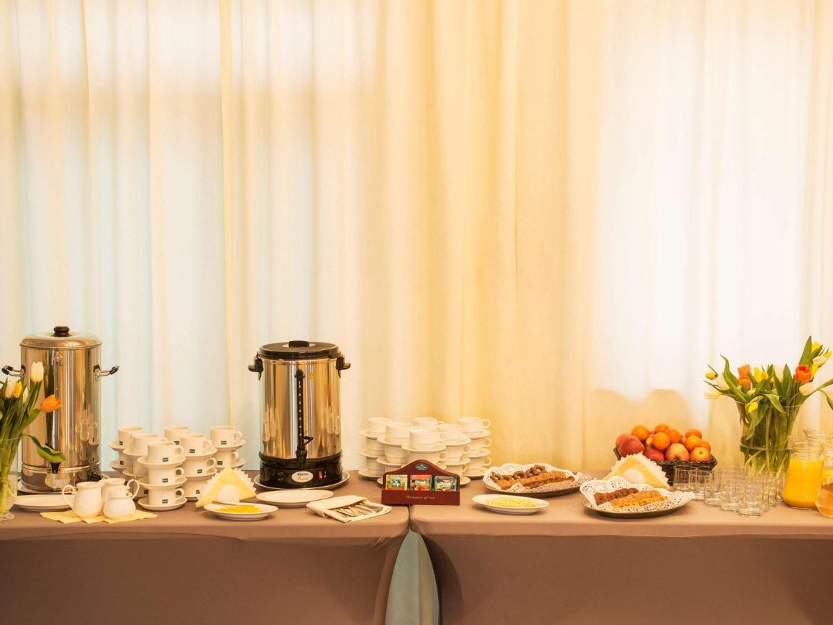 Ibis Styles Warszawa West Hotell Mory Exteriör bild