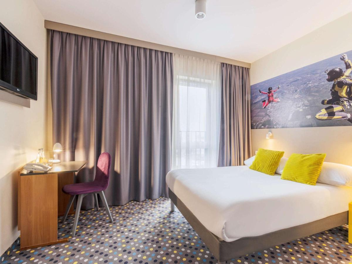 Ibis Styles Warszawa West Hotell Mory Exteriör bild