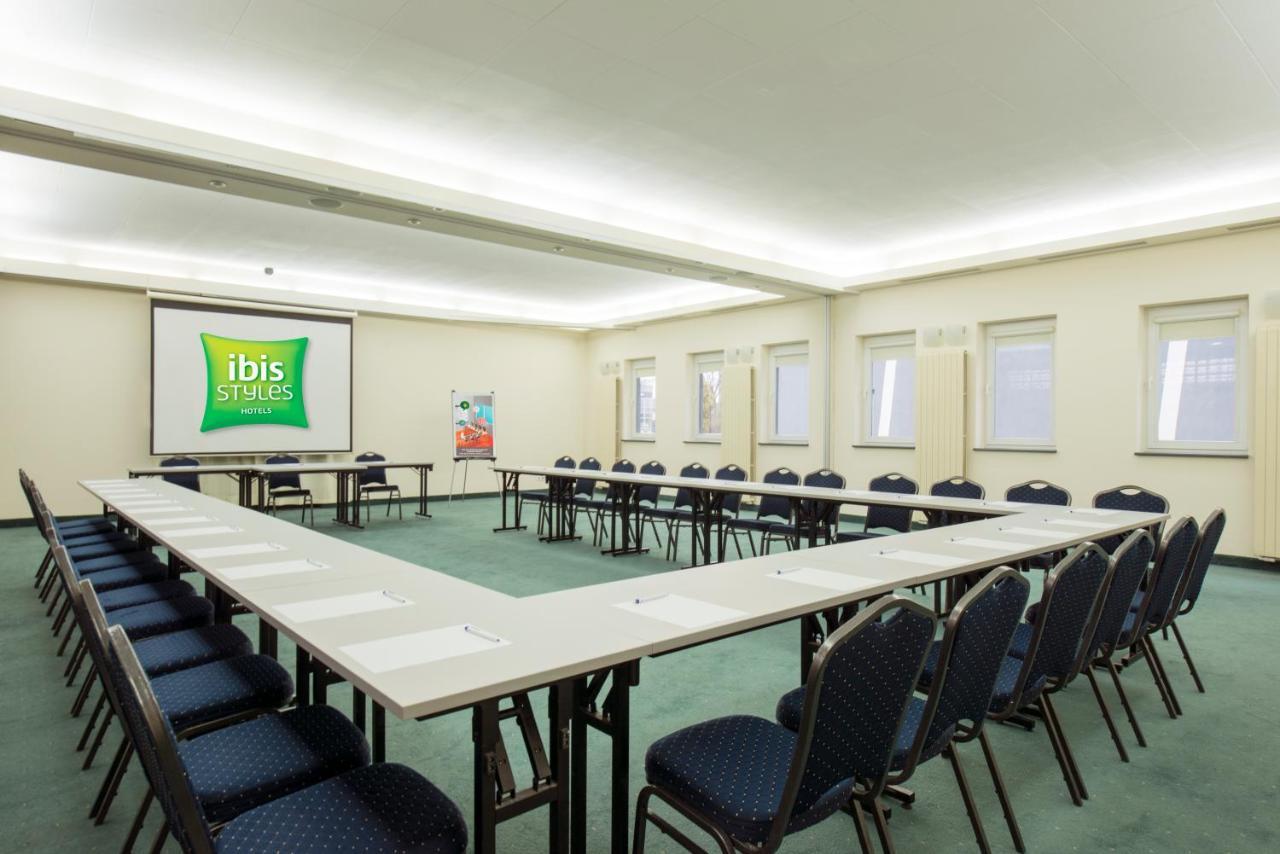 Ibis Styles Warszawa West Hotell Mory Exteriör bild